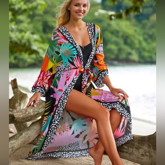 Colorful summer cover-up - Picture 2 of 4